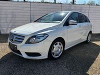 Gebraucht Mercedes B180 122 PS (89 kW) 2013 Weiß Van / Kleinbus