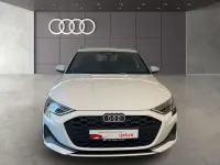 Gebraucht Audi A3 Ambiente 116 PS (85 kW) 2025 Gletscherweiß metallic Limousine