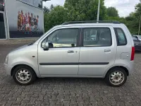 Gebraucht Opel Agila Elegance 75 PS (55 kW) 2002 Starsilber m2 Van / Kleinbus