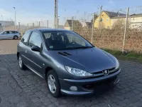 Gebraucht Peugeot 206 68 PS (50 kW) 2008 Grau Kleinwagen
