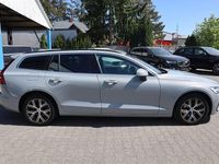 Używany Volvo V60 Core 197 KM (144 kW) 2024 Szary Kombi