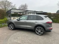 Second-hand Porsche Cayenne 262 CP (192 kW) 2016 Gri SUV
