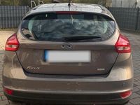 Gebraucht Ford Focus Titanium 125 PS (91 kW) 2015 Beige Limousine