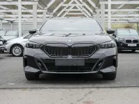 Neu BMW 530e M Sport 299 PS (219 kW) 2025 Schwarz Kombi