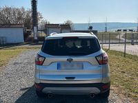 Gebraucht Ford Kuga 150 PS (110 kW) 2018 Silber SUV