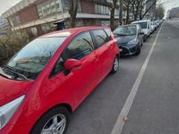 Gebraucht Toyota Verso-S Multidrive S 99 PS (72 kW) 2013 Rot Van / Kleinbus