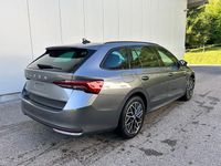 Neu Skoda Octavia Selection 204 PS (150 kW) 2025 Grau Kombi