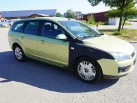 Gebraucht Ford Focus Ghia 116 PS (85 kW) 2005 Gold Limousine