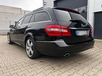 Gebraucht Mercedes E350 Avantgarde 235 PS (172 kW) 2009 Schwarz Kombi