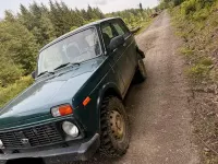Gebraucht Lada niva 83 PS (61 kW) 2009 Grün SUV