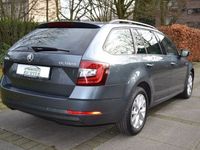 gebraucht Skoda Octavia Combi Tour