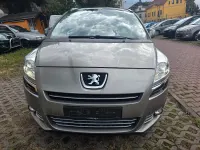 Gebraucht Peugeot 5008 Family 150 PS (110 kW) 2011 Braun Van / Kleinbus