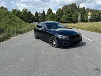 Gebraucht BMW 330 Sport Line 252 PS (185 kW) 2017 Blau Limousine