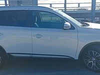 Gebraucht Mitsubishi Outlander 150 PS (110 kW) 2016 Weiß SUV
