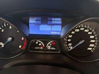 Gebraucht Ford Focus 140 PS (102 kW) 2013 Weiß Limousine