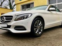 Gebraucht Mercedes C180 156 PS (114 kW) 2015 Weiß Limousine