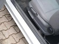 Usata Ford Focus 80 CV (58 kW) 2005 Argento Berlina