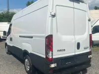 Gebraucht Iveco Daily 205 PS (150 kW) 2018 Weiß Van / Kleinbus