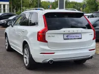 Gebraucht Volvo XC90 Momentum 235 PS (172 kW) 2019 Weiß SUV