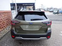 Neu Subaru Outback Platinum 169 PS (124 kW) 2025 Autumn green Kombi
