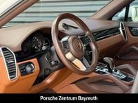 Second-hand Porsche Cayenne 340 CP (250 kW) 2021 Alb SUV