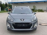 Gebraucht Peugeot 308 Allure 156 PS (114 kW) 2011 Grau Kombi