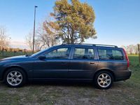 Używany Volvo V70 140 KM (102 kW) 2004 Czarny Kombi
