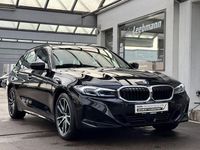 Gebraucht BMW 330e Comfort Edition 292 PS (214 kW) 2024 Schwarz (saphirschwarz) Kombi