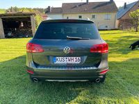 Gebraucht VW Touareg Exclusive 239 PS (175 kW) 2011 Grau SUV