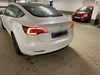 gebraucht Tesla Model 3 Long Range 12/21 USS White Interieur