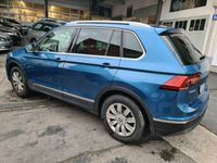 Gebraucht VW Tiguan Highline 150 PS (110 kW) 2016 Blau metallic SUV