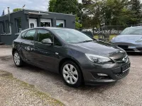 Gebraucht Opel Astra 116 PS (85 kW) 2015 Grau Limousine