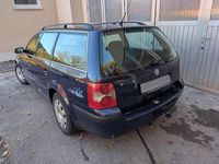 Gebraucht VW Passat Basis 131 PS (96 kW) 2002 Blau Kombi