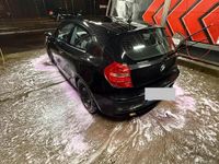 Gebraucht BMW 116 116 PS (85 kW) 2010 Schwarz Kleinwagen