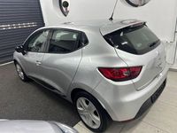 Gebraucht Renault Clio IV Luxe 73 PS (53 kW) 2014 Silber Kleinwagen