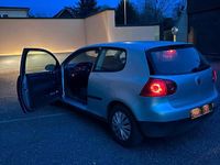 Gebraucht VW Golf V 102 PS (75 kW) 2005 Silber Kleinwagen