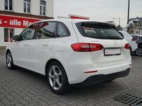 Gebraucht Mercedes B200 163 PS (119 kW) 2019 Polarweiß Van / Kleinbus