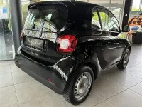 Gebraucht Smart ForTwo Coupé 60 kW (82 PS) 2023 Schwarz Kleinwagen