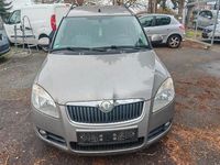 Gebraucht Skoda Roomster Plus Edition 105 PS (77 kW) 2009 Van / Kleinbus
