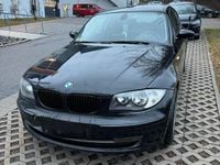 Gebraucht BMW 116 122 PS (89 kW) 2007 Schwarz Kleinwagen