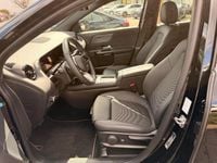 Gebraucht Mercedes GLA200 163 PS (119 kW) 2024 Schwarz SUV