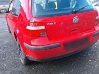 Gebraucht VW Golf IV 75 PS (55 kW) 2001 Rot Kleinwagen
