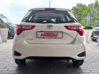 Gebraucht Toyota Yaris Edition 111 PS (81 kW) 2017 Schneeweiß Kleinwagen