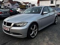 Gebraucht BMW 320 170 PS (125 kW) 2008 Titansilber metallic Limousine