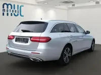 Używany Mercedes E220 194 KM (142 kW) 2019 Srebrny Kombi