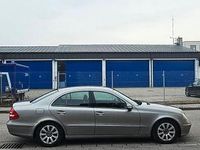Gebraucht Mercedes E200 Classic 122 PS (89 kW) 2003 Grau Limousine