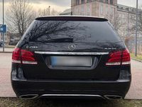 Gebraucht Mercedes E200 136 PS (100 kW) 2016 Schwarz Kombi