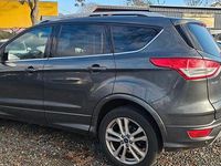 Gebraucht Ford Kuga Individual 179 PS (131 kW) 2014 Grau SUV