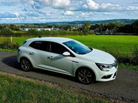 Gebraucht Renault Mégane IV Bose Edition 132 PS (97 kW) 2017 Weiß Kleinwagen