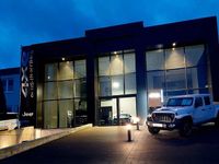 Neu Jeep Avenger 110 PS (80 kW) 2026 Schwarz SUV